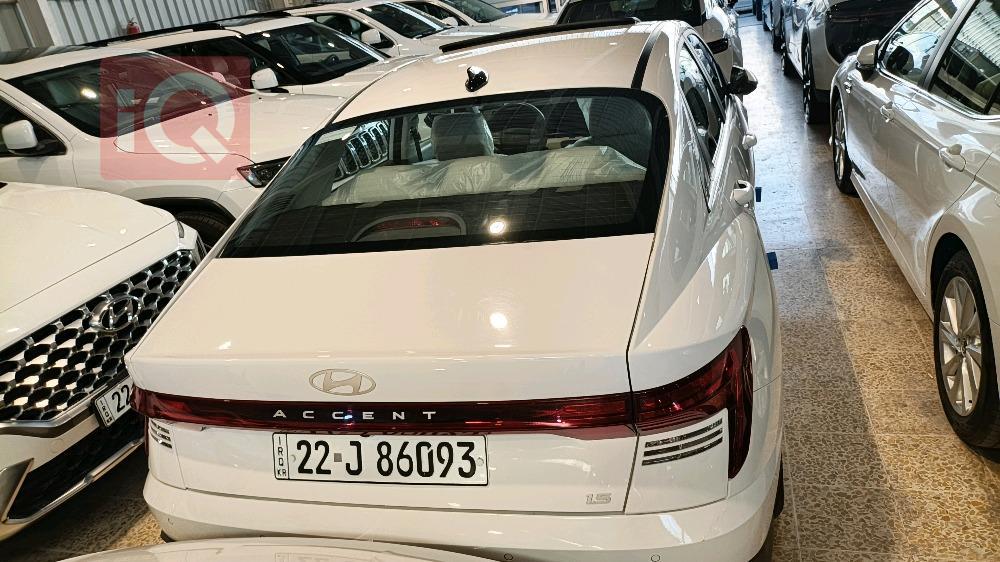 Hyundai Accent Hatchback